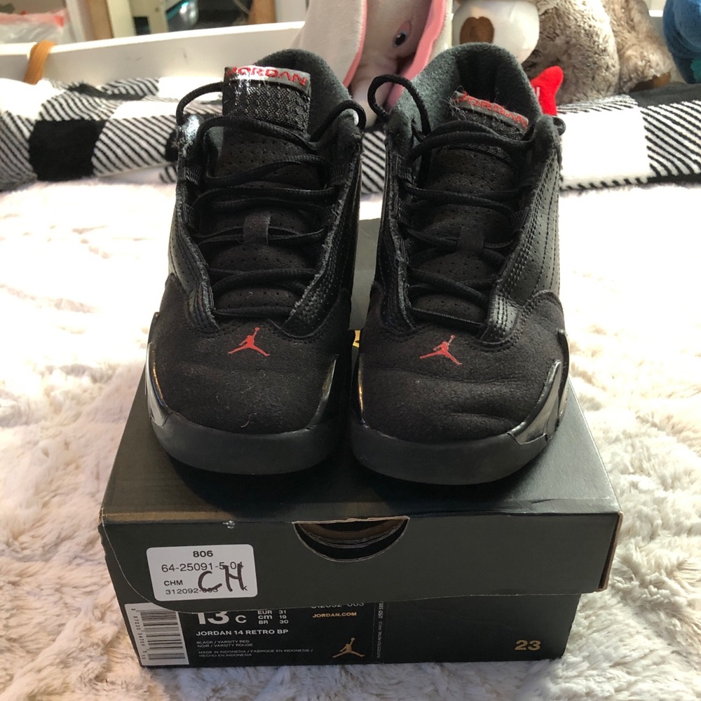 Air Jordan 14 Retro “Black Ferrari”